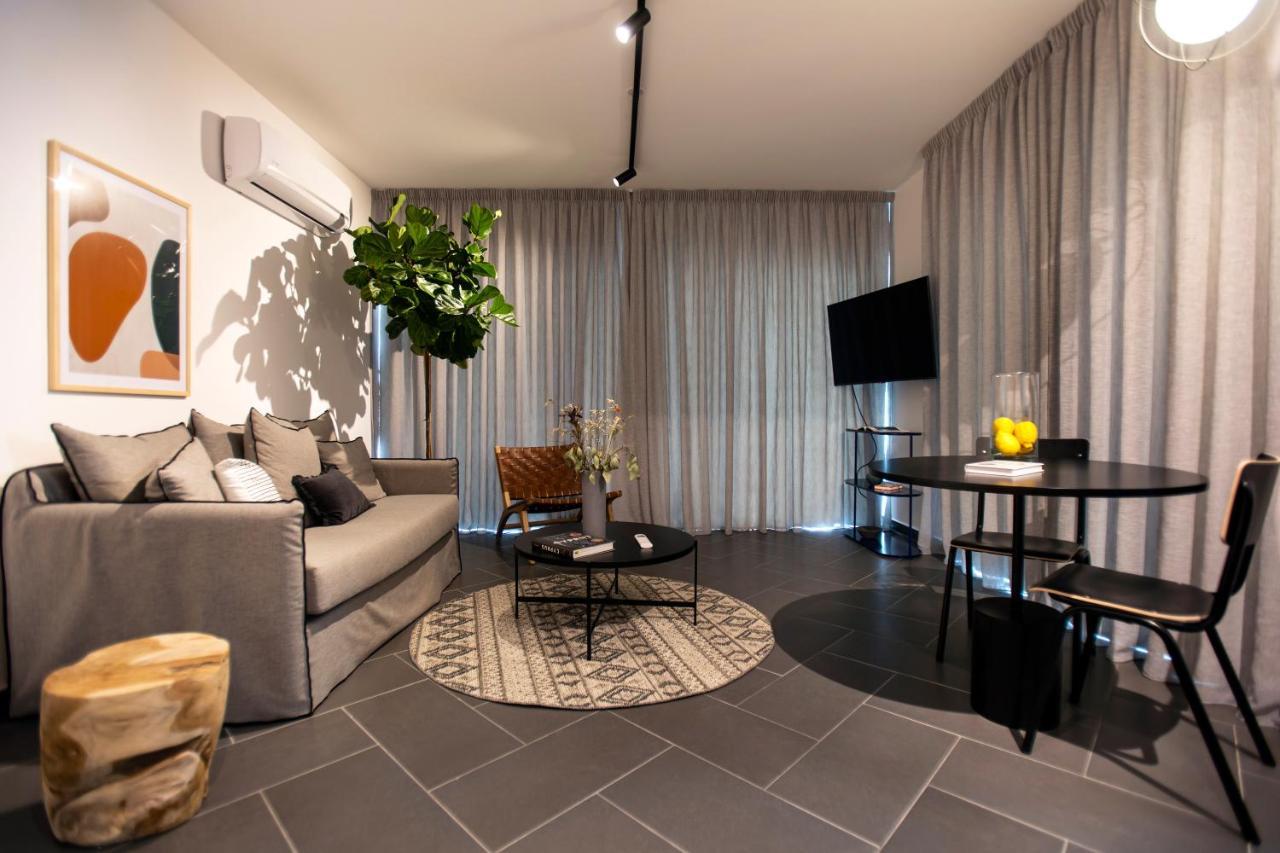 Liv Urban Suites Larnaca Dış mekan fotoğraf
