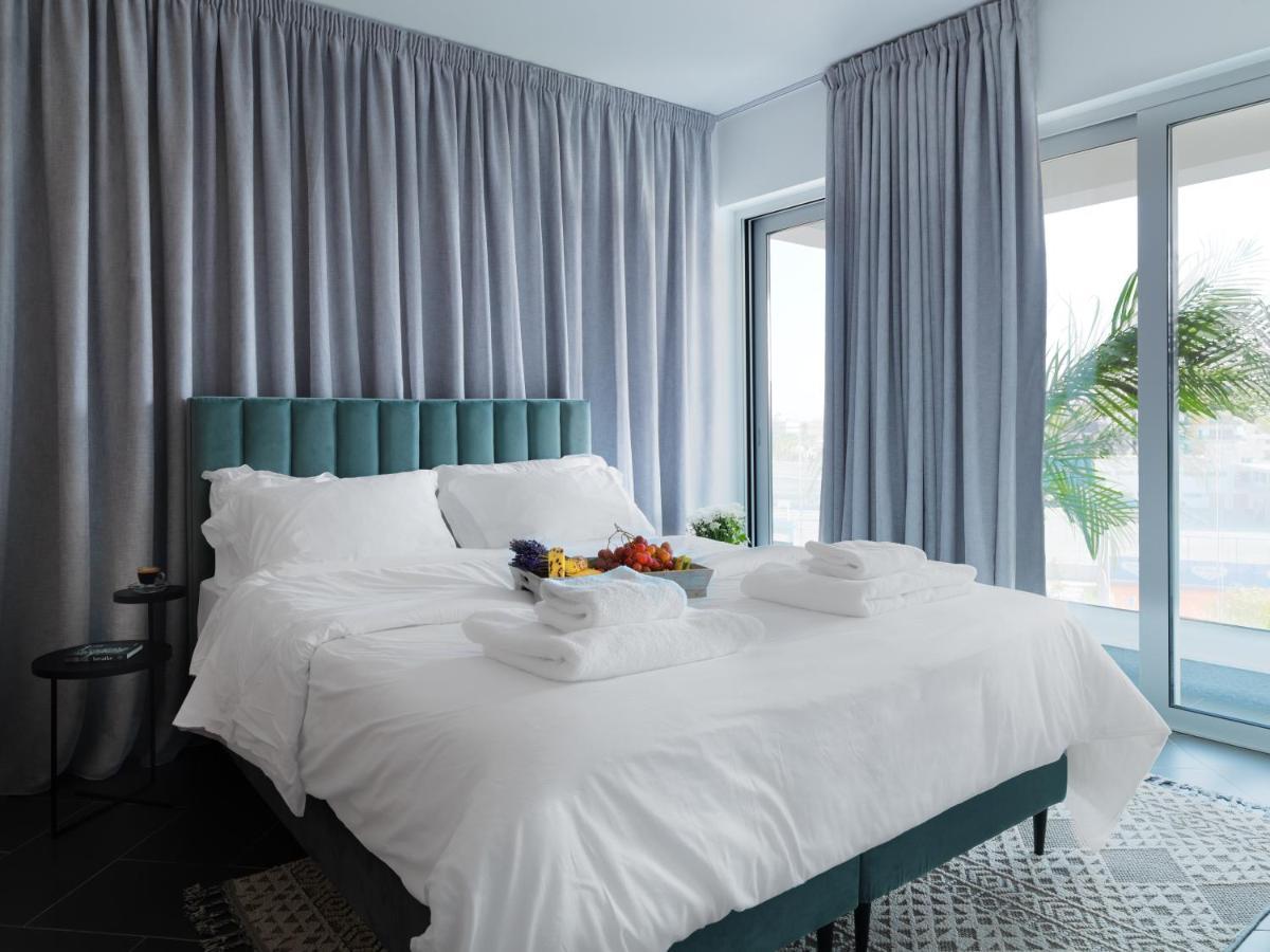 Liv Urban Suites Larnaca Dış mekan fotoğraf