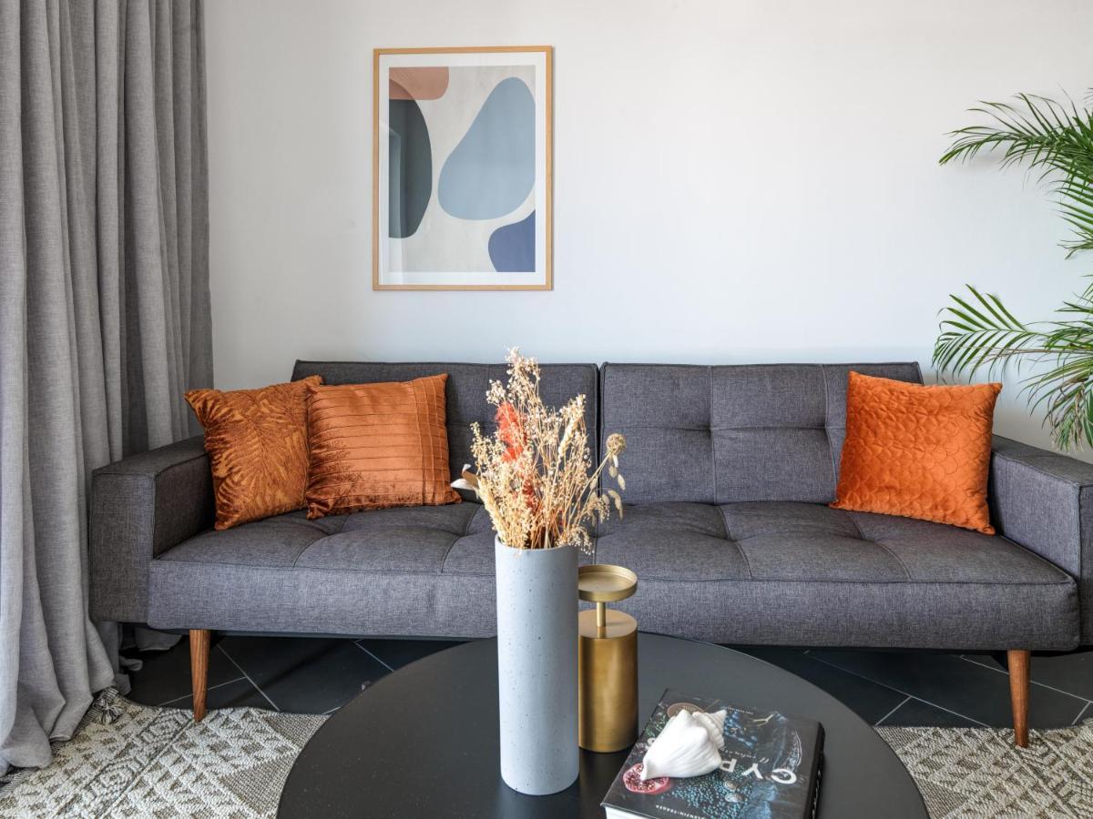 Liv Urban Suites Larnaca Dış mekan fotoğraf