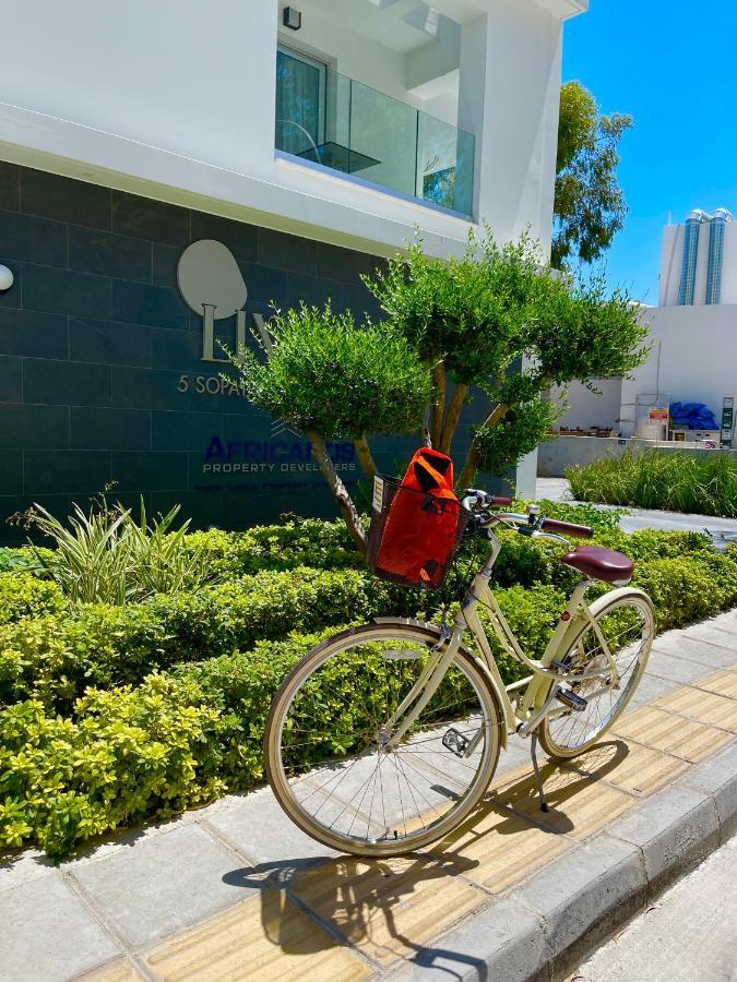 Liv Urban Suites Larnaca Dış mekan fotoğraf